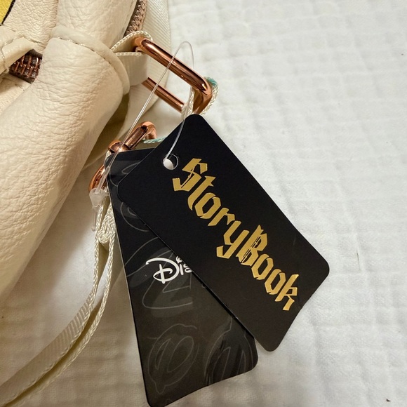 Disney Loungefly Rapunzel Tangled Crossbody Bag – Cream Faux Leather – NWT - Picture 4 of 5